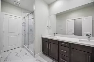 5914 Haring Ln, Houston, TX 77091 - Photo 8
