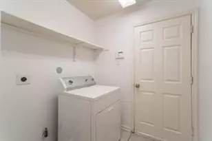 8927 Windfern Trace Dr, Houston, TX 77064 - Photo 34