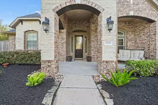 17703 Refuge Lake Dr, Cypress, TX 77433 - Photo 10