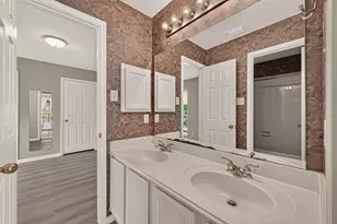 3810 Canary Grass Ln, Houston, TX 77059 - Photo 32