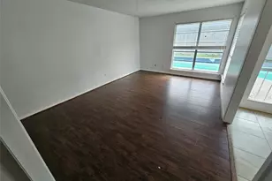 5526 Whispering Creek Way, Houston, TX 77017 - Photo 10