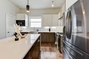 5857 Dolores St, Houston, TX 77057 - Photo 22