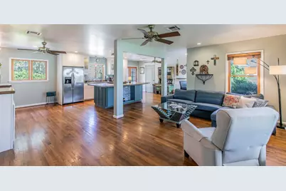 1111 Woodhill Road, Houston, TX 77008 - Photo 4