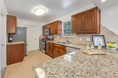 6510 Roos Road, Houston, TX 77074 - Photo 8