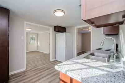 1051 W Little York Road, Houston, TX 77091 - Photo 12