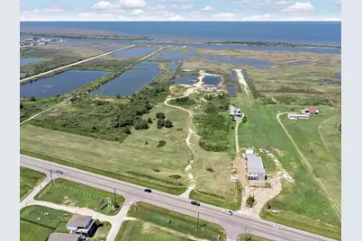 2169 Highway 87, Crystal Beach, TX 77650 - Photo 4