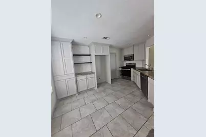 3206 Pebble Lake Drive, Sugar Land, TX 77479 - Photo 12