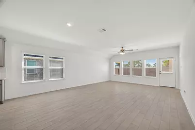 2111 Spring Hollow Drive, Baytown, TX 77521 - Photo 12