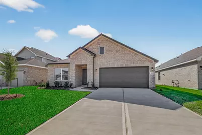 2111 Spring Hollow Drive, Baytown, TX 77521 - Photo 2
