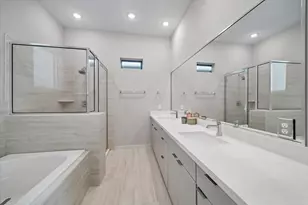 606 Thornton Rd, Houston, TX 77018 - Photo 8
