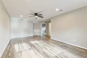 5115 Green Springs Dr, Houston, TX 77066 - Photo 24