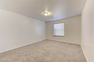10202 Forum Park Dr, Houston, TX 77036 - Photo 14
