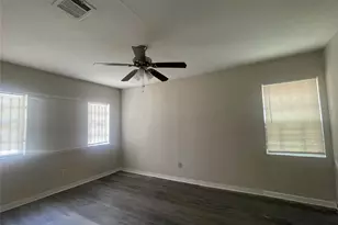 10509 Fairland Dr, Houston, TX 77051 - Photo 4