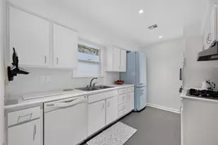 4211 Albans St, Houston, TX 77005 - Photo 14