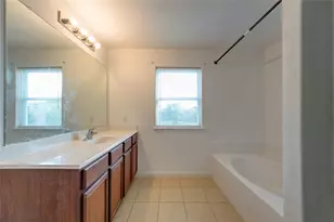 11017 Panther Ct, Houston, TX 77099 - Photo 14