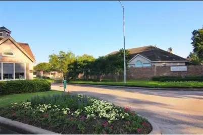 1211 Campton Court, Houston, TX 77055 - Photo 4