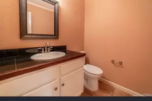 608 Strings Dr, San Antonio, TX 78216 - Photo 14
