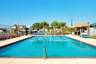 21233 Gulf Dr, Galveston, TX 77554 - Photo 48