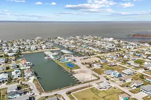 21233 Gulf Dr, Galveston, TX 77554 - Photo 46