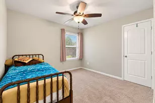 8218 Oakleaf Meadow Ct, Rosharon, TX 77583 - Photo 18