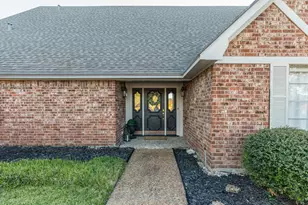 1210 Nottingham Ln, Beaumont, TX 77706 - Photo 2