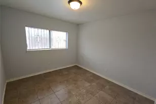 13806 Long Glen Dr, Houston, TX 77039 - Photo 16