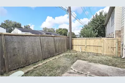 10623 Wallingford Place, Houston, TX 77042 - Photo 46