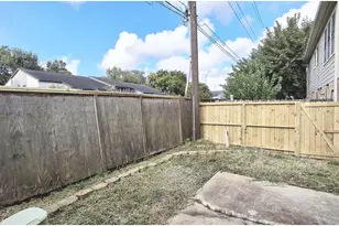 10623 Wallingford Pl, Houston, TX 77042 - Photo 46