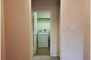 10623 Wallingford Pl, Houston, TX 77042 - Photo 32