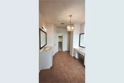 10623 Wallingford Place, Houston, TX 77042 - Photo 38