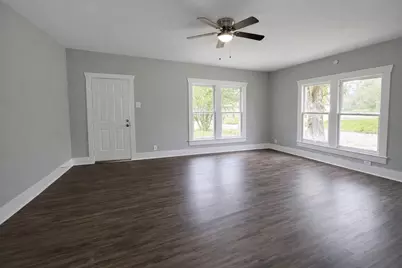 716 Olive Street, Wharton, TX 77488 - Photo 2