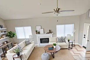 1015 Green Meadow St, Beaumont, TX 77706 - Photo 4