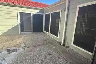 7846 Bankside Dr Dr, Houston, TX 77071 - Photo 10