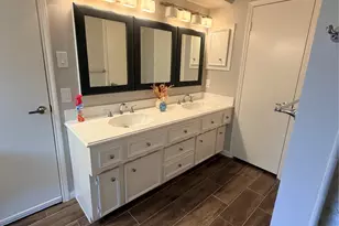 7846 Bankside Dr Dr, Houston, TX 77071 - Photo 12