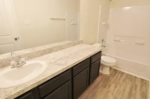 5807 Dawn Light Cir, Houston, TX 77048 - Photo 10