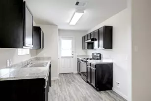 5807 Dawn Light Cir, Houston, TX 77048 - Photo 2