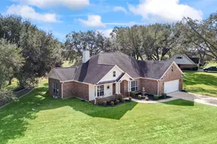 15592 Sandtrap Dr, Waller, TX 77484 - Photo 1