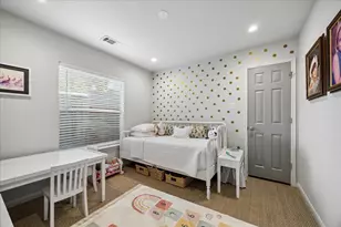 7018 Afton Woods Dr, Houston, TX 77055 - Photo 18