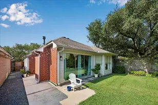 7018 Afton Woods Dr, Houston, TX 77055 - Photo 24