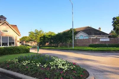 7018 Afton Woods Drive, Houston, TX 77055 - Photo 2