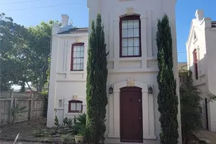 1407 Broadway St, Galveston, TX 77550 - Photo 2