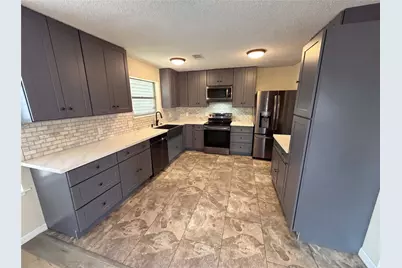 522 27th Avenue N, Texas City, TX 77590 - Photo 2