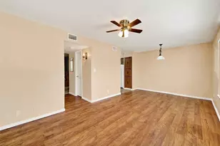 11002 Hammerly Blvd, Houston, TX 77043 - Photo 10