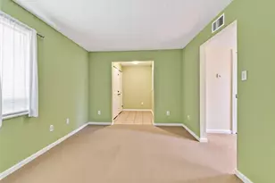 11002 Hammerly Blvd, Houston, TX 77043 - Photo 6