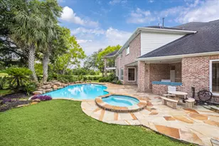 4111 Thistle Hill Ct, Sugar Land, TX 77479 - Photo 32