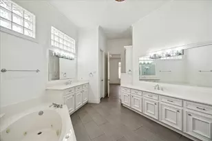 4111 Thistle Hill Ct, Sugar Land, TX 77479 - Photo 16