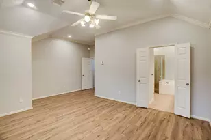 9311 Cabin Creek Dr, Houston, TX 77064 - Photo 12