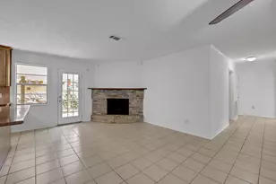 113 Hillendale Dr, Livingston, TX 77351 - Photo 6