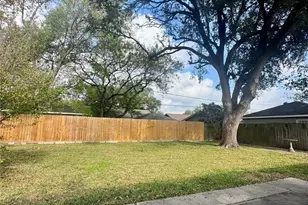 8418 Hazen St, Houston, TX 77036 - Photo 24