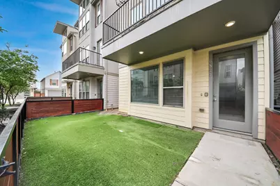 18527 Centro Row, Shenandoah, TX 77385 - Photo 4